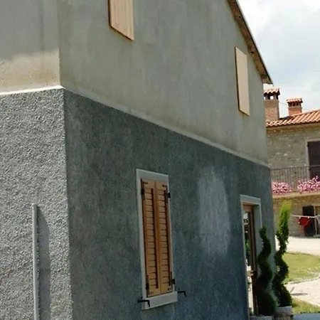 Charming House In Caprese Michelangelo With Shared Pool Сasa de vacaciones Arezzo