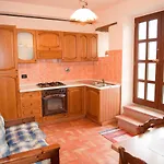 Charming House In Caprese Michelangelo With Shared Pool Дом отдыха Ареццо
